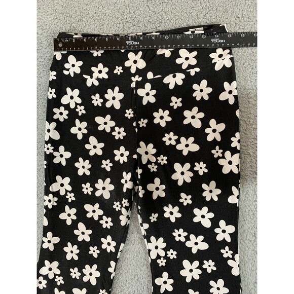 NoBo No Boundaries Large (L) Daisy Floral Flare Bottom Leggings Black White - Picture 2 of 7